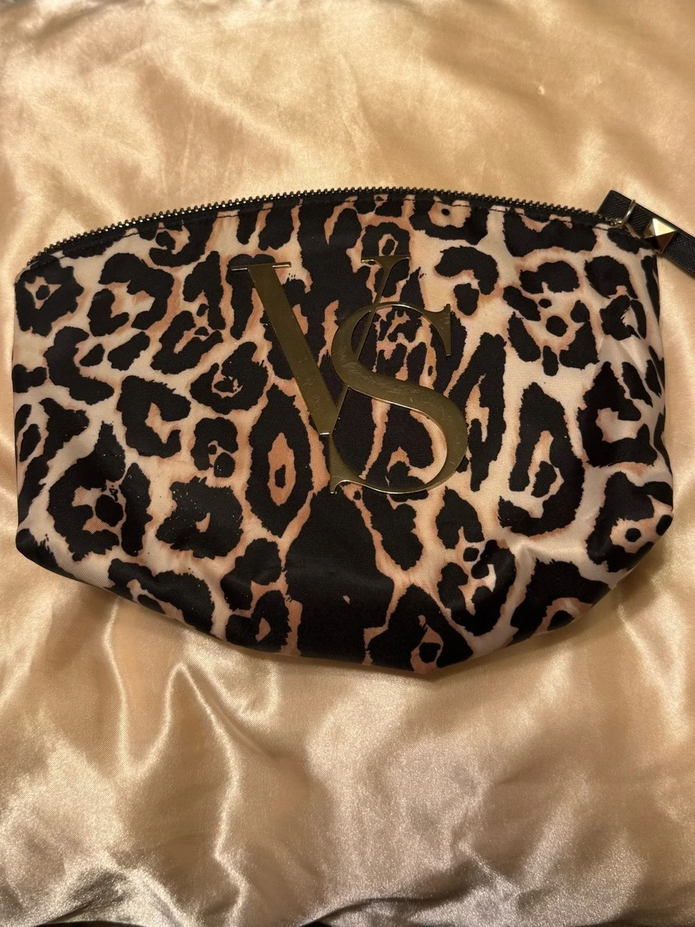 Victoria’s Secret Vintage Y2K Leopard Print Cosmetic Make Up Bag
